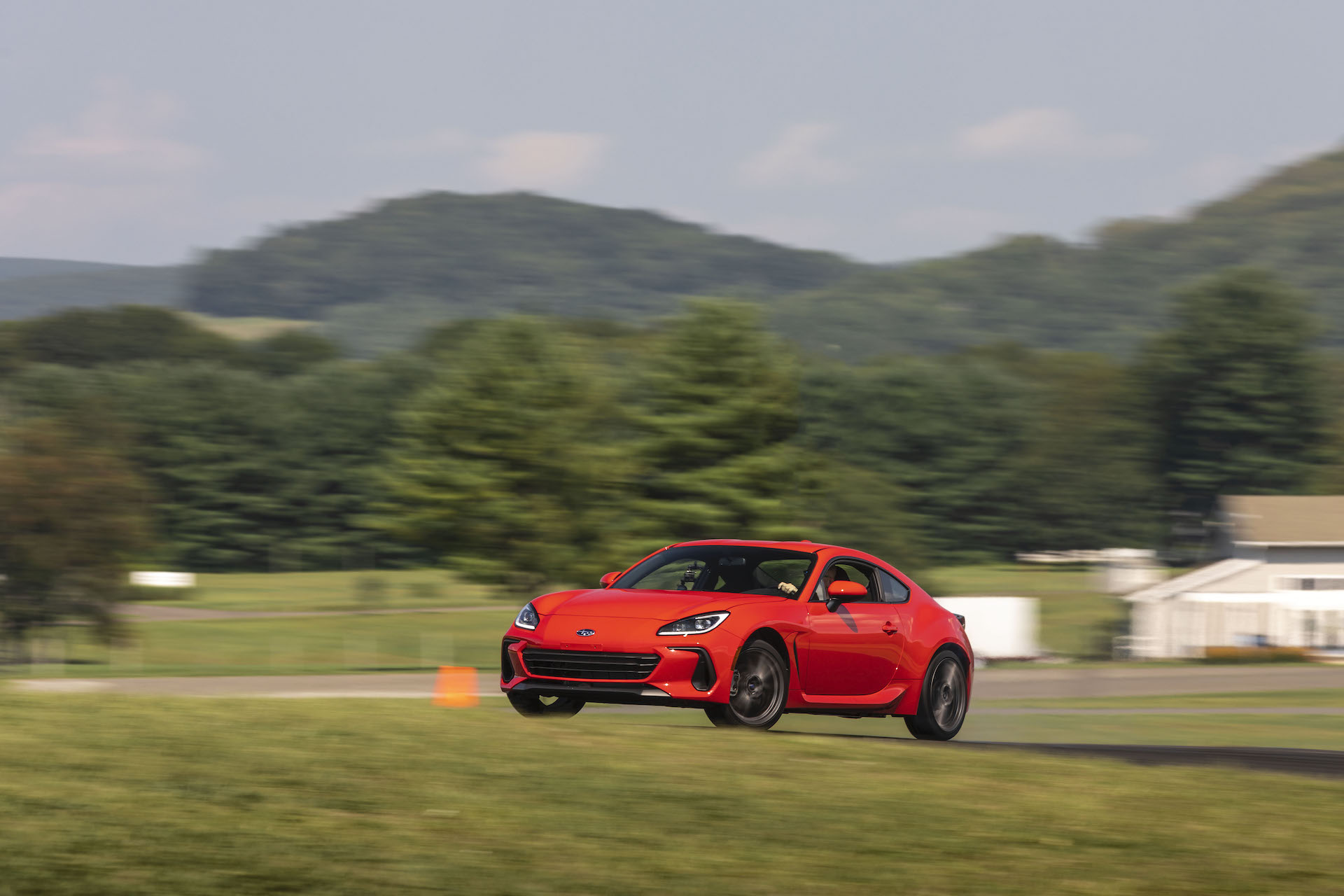 Download 2022 Subaru BRZ - Front Three-Quarter HD Wallpaper 1920x1280 #6