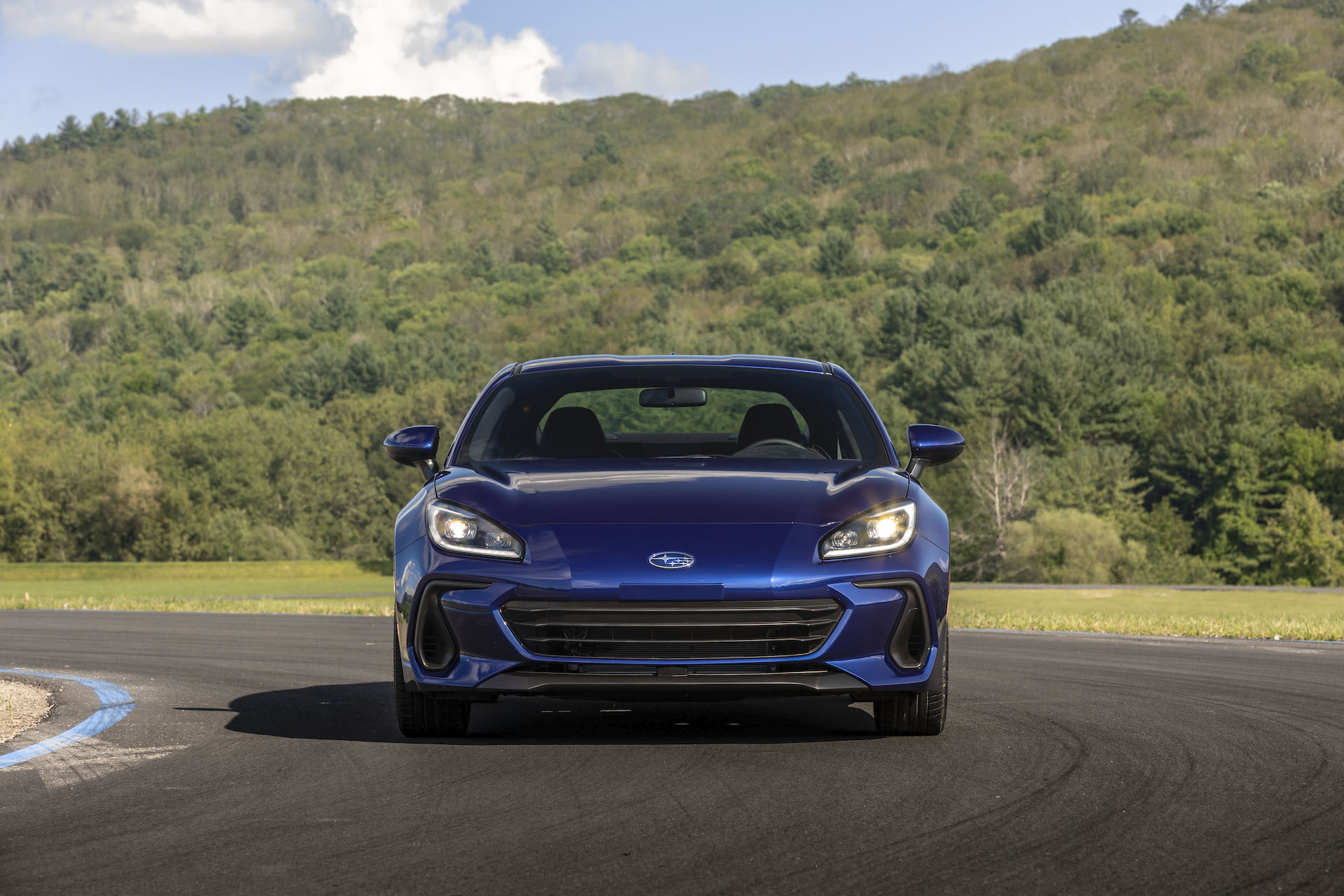 Download 2022 Subaru BRZ - Front HD Wallpaper 1920x1280 #33