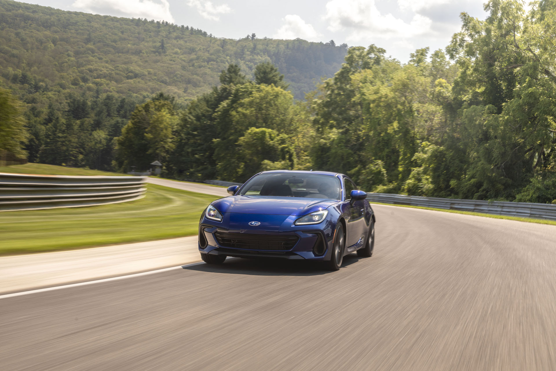 Download 2022 Subaru BRZ - Front HD Wallpaper 1920x1280 #23
