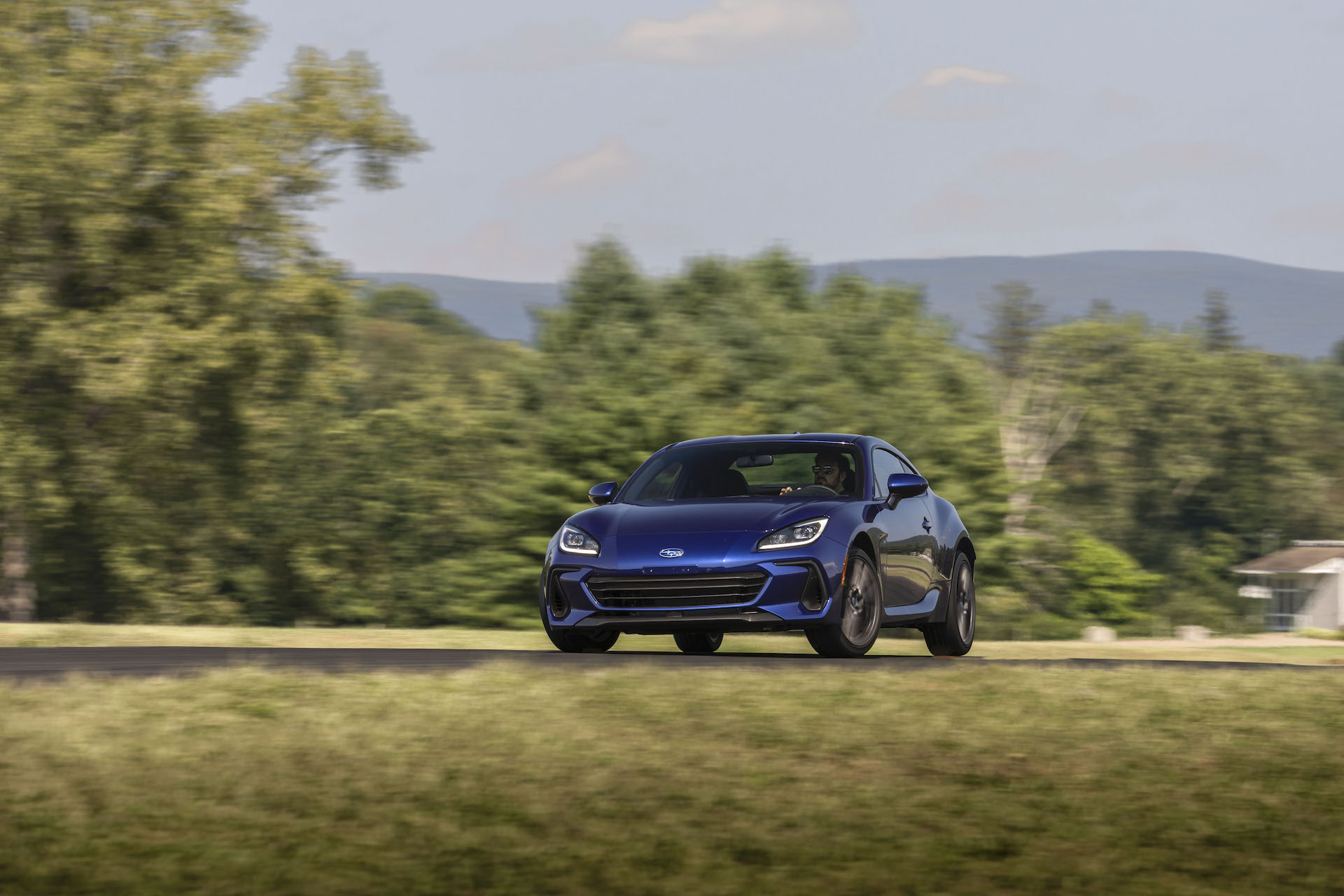 Download 2022 Subaru BRZ - Front HD Wallpaper 1920x1280 #16