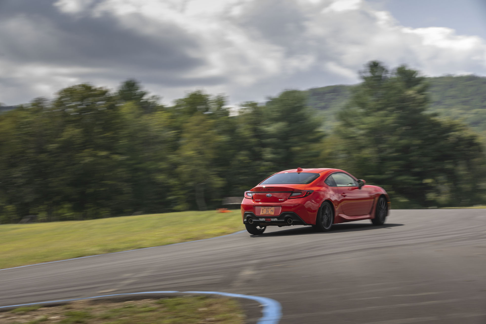 Download 2022 Subaru BRZ - Rear Three-Quarter HD Wallpaper 1920x1280 #9
