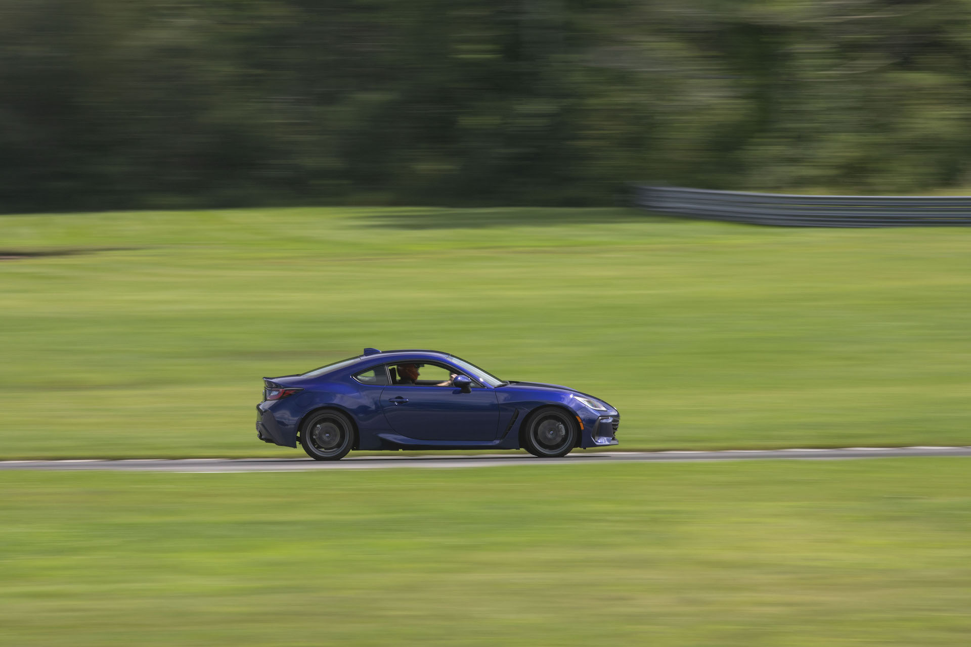 Download 2022 Subaru BRZ - Side HD Wallpaper 1920x1280 #28