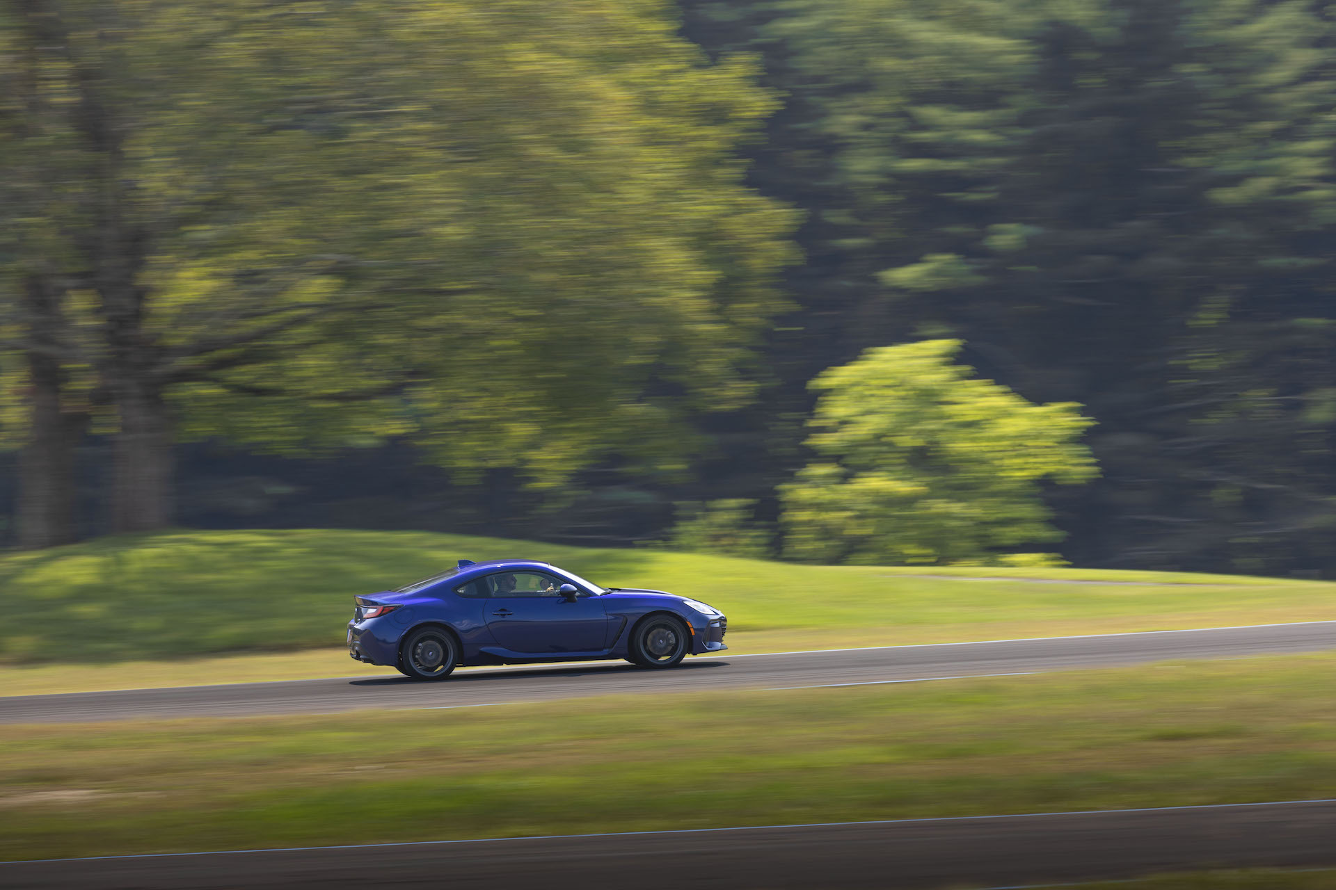 Download 2022 Subaru BRZ - Side HD Wallpaper 1920x1280 #19