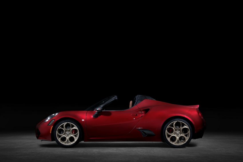 2021 Alfa Romeo 4C Spider 33 Stradale Tributo - Side Wallpaper 850x567 #9
