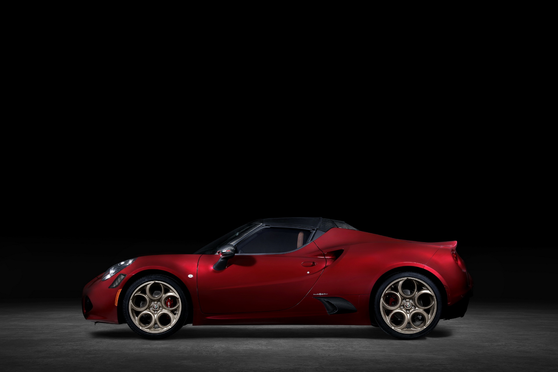 Download 2021 Alfa Romeo 4C Spider 33 Stradale Tributo - Side HD Wallpaper 1920x1280 #10