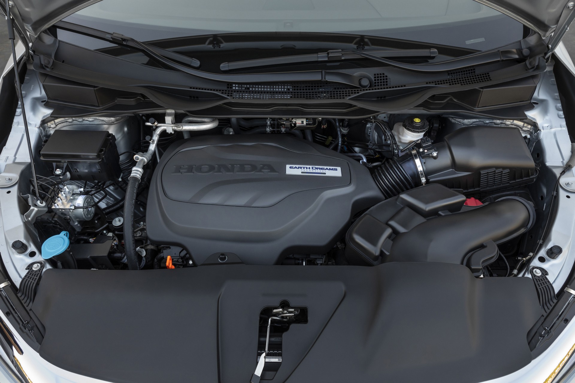 Download 2021 Honda Odyssey - Engine HD Wallpaper 1920x1280 #50