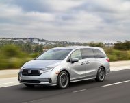 2021 Honda Odyssey - Front Three-Quarter Wallpaper 190x150
