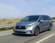 2021 Honda Odyssey - Front Three-Quarter Wallpaper 190x150