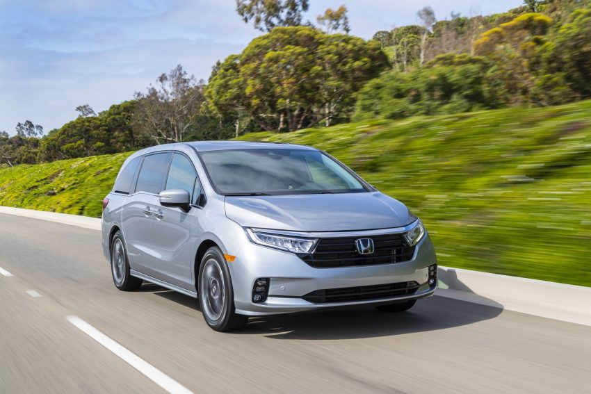 2021 Honda Odyssey - Front Three-Quarter Wallpaper 850x567 #1