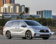 2021 Honda Odyssey - Front Three-Quarter Wallpaper 190x150