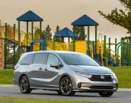 2021 Honda Odyssey - Front Three-Quarter Wallpaper 190x150