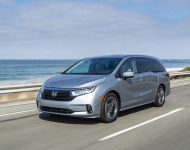 2021 Honda Odyssey - Front Three-Quarter Wallpaper 190x150