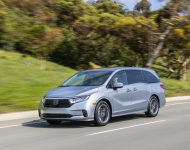 2021 Honda Odyssey - Front Three-Quarter Wallpaper 190x150