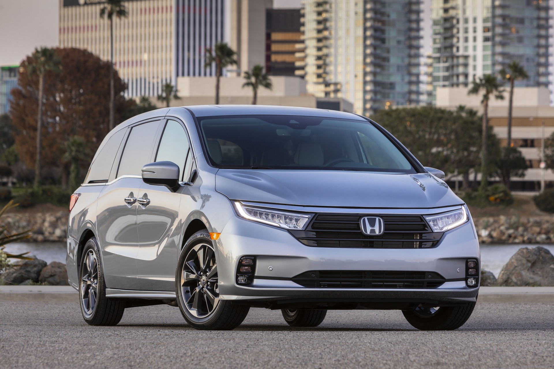 Download 2021 Honda Odyssey - Front HD Wallpaper 1920x1280 #21