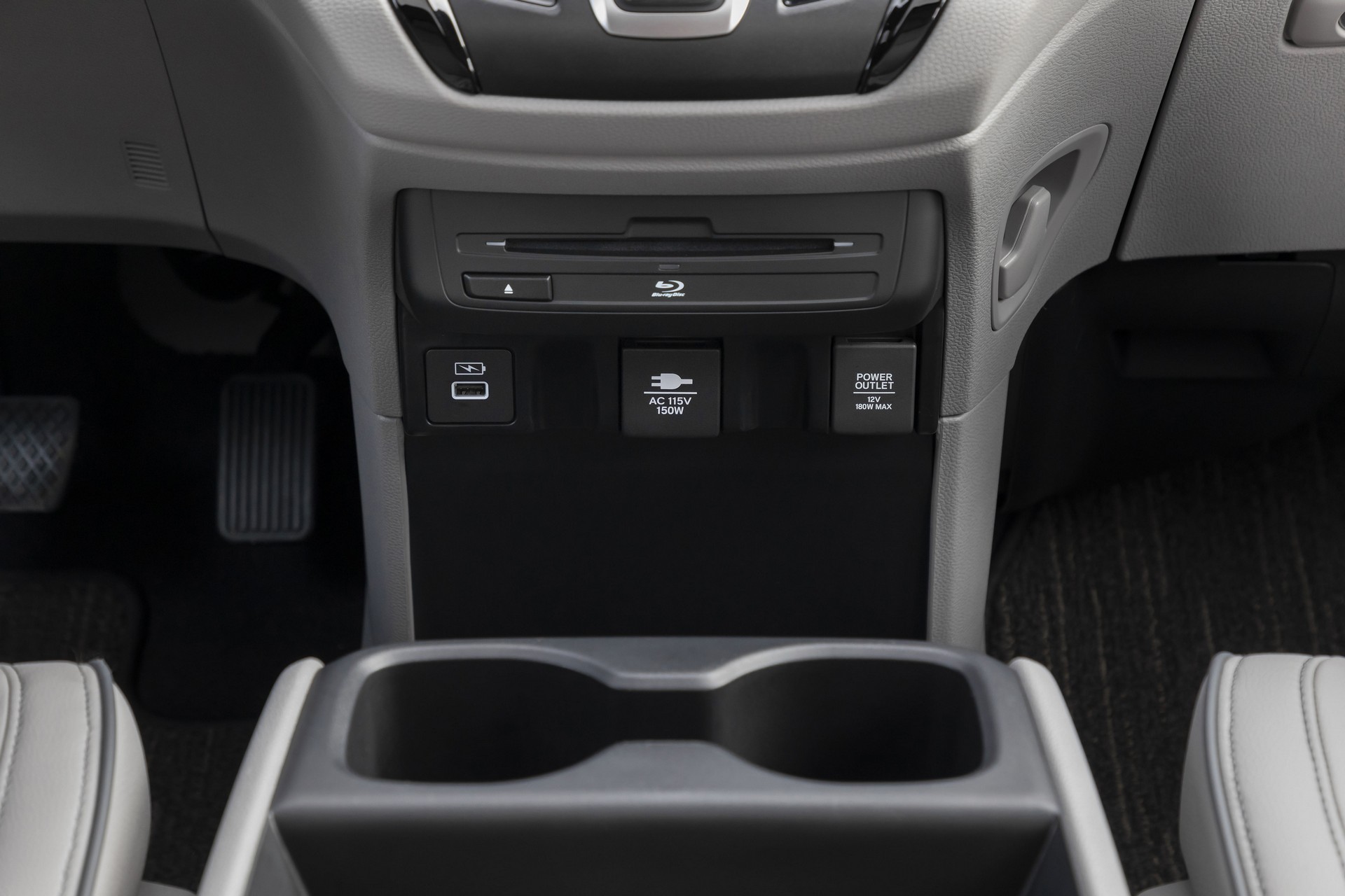 Download 2021 Honda Odyssey - Interior, Detail HD Wallpaper 1920x1280 #70