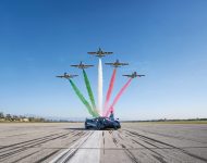 2021 Pagani Huayra Tricolore - Front Three-Quarter Wallpaper 190x150