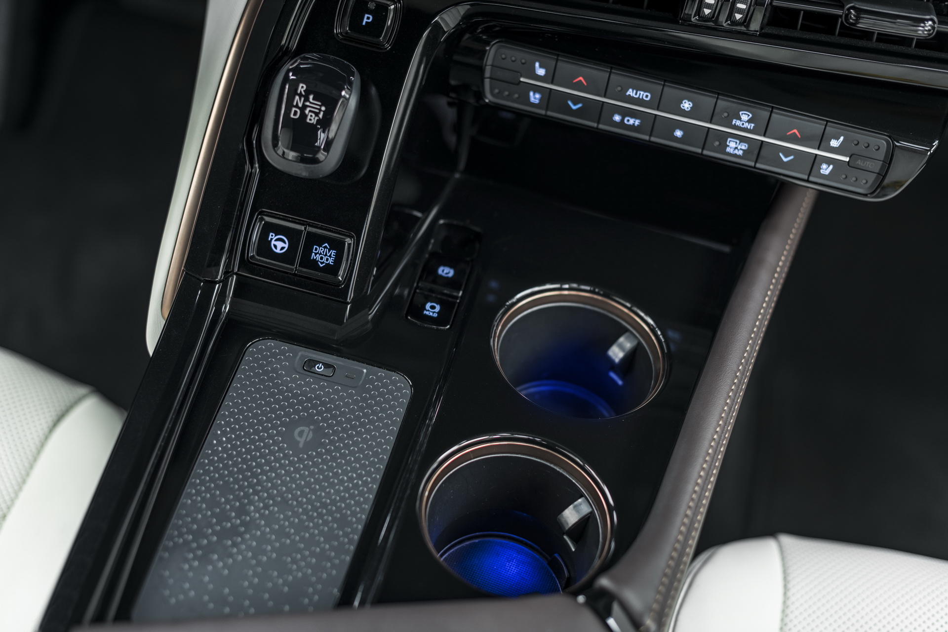 Download 2021 Toyota Mirai - Central Console HD Wallpaper 1920x1280 #101