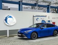 2021 Toyota Mirai - Front Three-Quarter Wallpaper 190x150