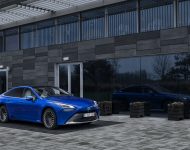 2021 Toyota Mirai - Front Three-Quarter Wallpaper 190x150