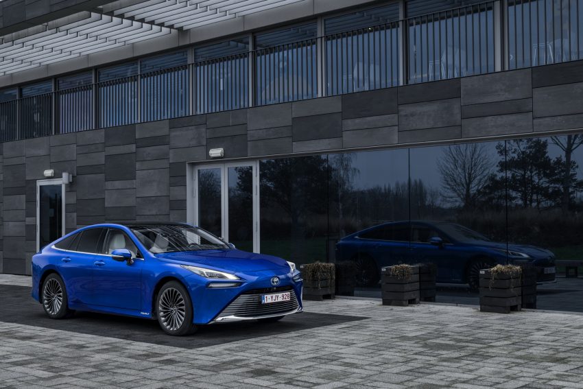 2021 Toyota Mirai - Front Three-Quarter Wallpaper 850x567 #43