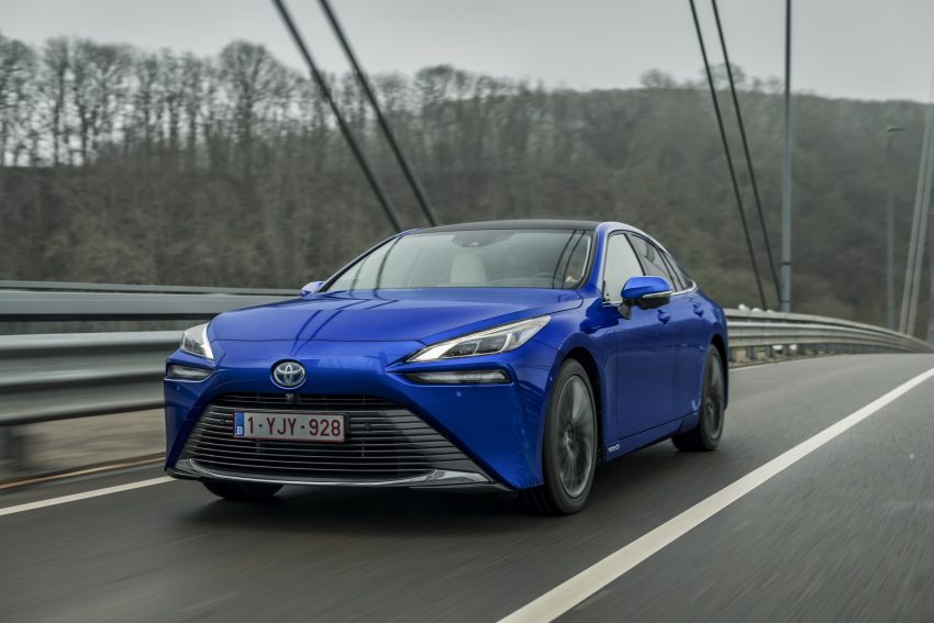 2021 Toyota Mirai - Front Three-Quarter Wallpaper 850x567 #19