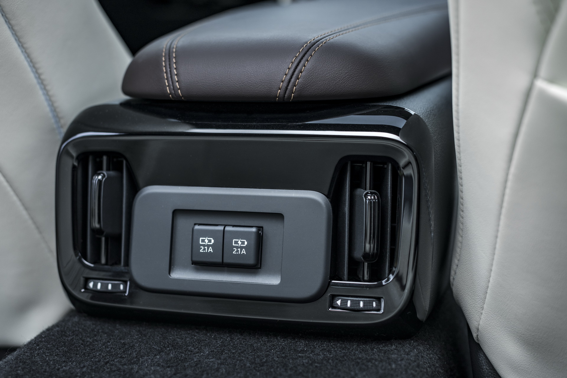 Download 2021 Toyota Mirai - Interior, Detail HD Wallpaper 1920x1280 #92