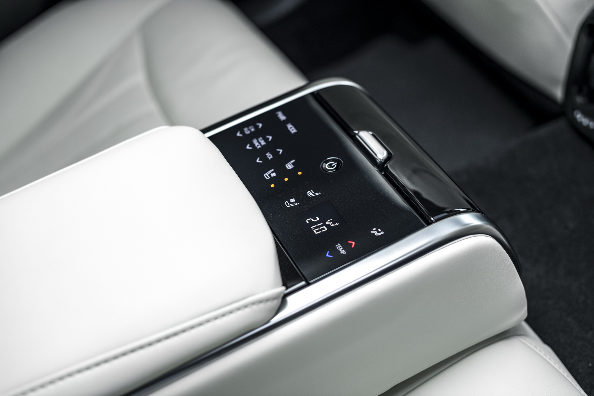 Download 2021 Toyota Mirai - Interior, Detail HD Wallpaper 1920x1280 #91