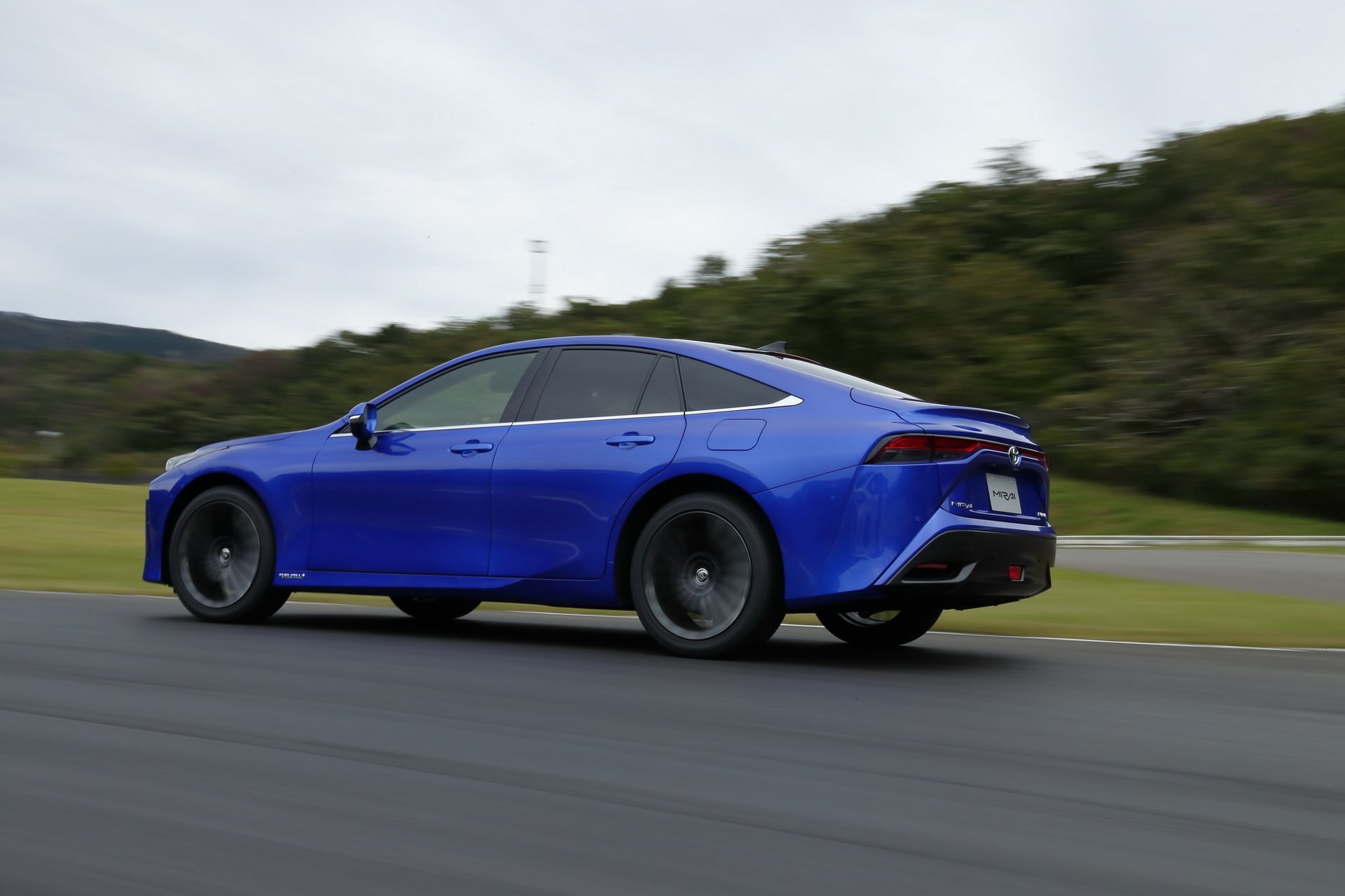 Download 2021 Toyota Mirai - Rear Three-Quarter HD Wallpaper 1920x1280 #54