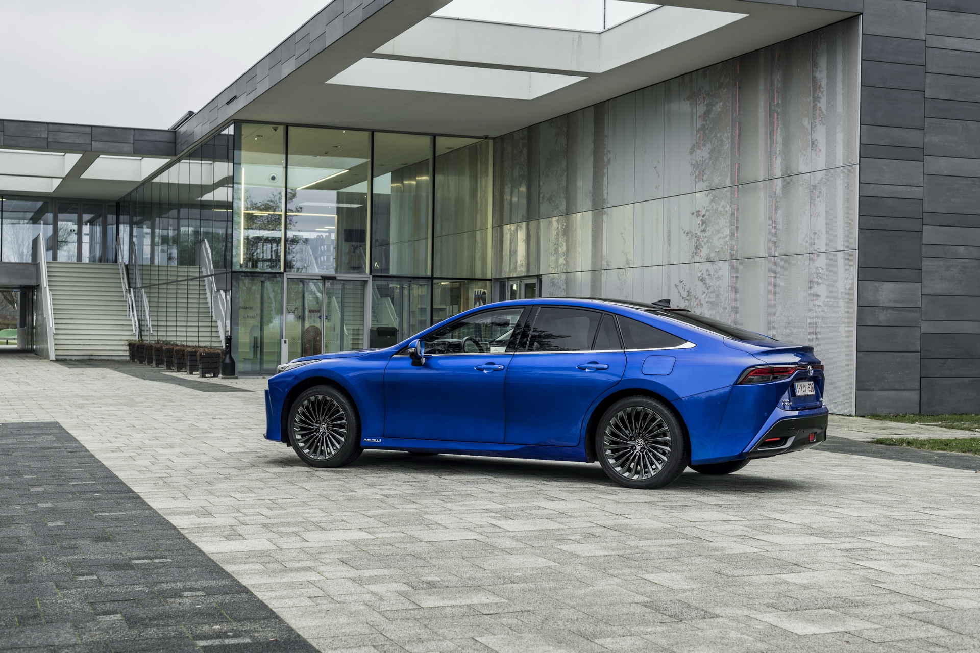 Download 2021 Toyota Mirai - Rear Three-Quarter HD Wallpaper 1920x1280 #75