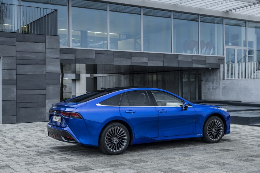 2021 Toyota Mirai - Side Wallpaper 850x567 #47