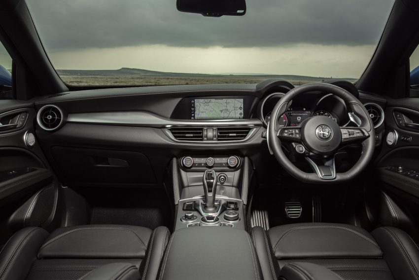 2020 Alfa Romeo Stelvio Veloce - Interior, Cockpit Wallpaper 850x567 #35