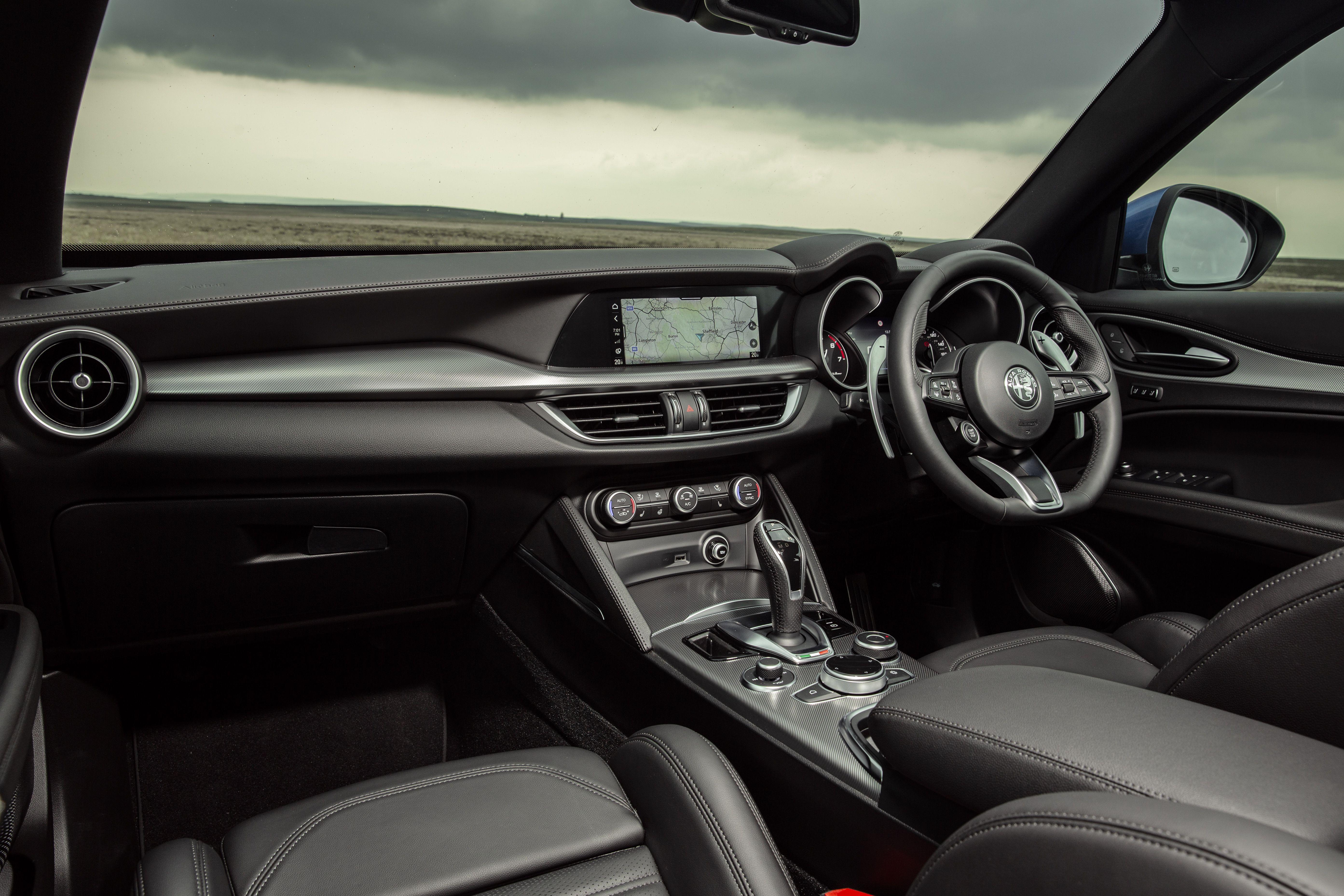 Download 2020 Alfa Romeo Stelvio Veloce - Interior HD Wallpaper 5572x3715 #34