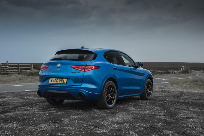 2020 Alfa Romeo Stelvio Veloce - Rear Three-Quarter Wallpaper 850x567 #24