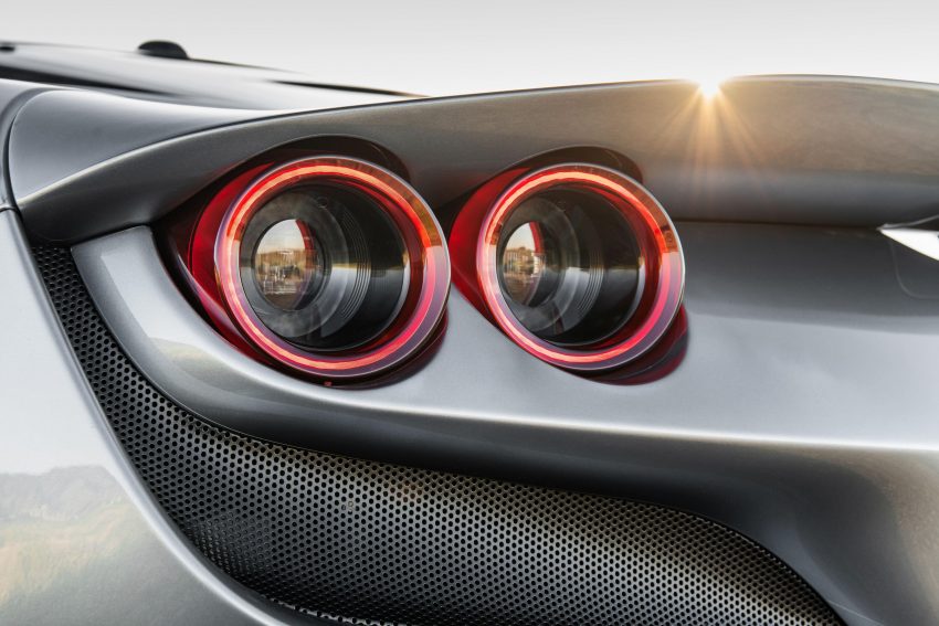 2020 Ferrari F8 Tributo - Tail Light Wallpaper 850x567 #18