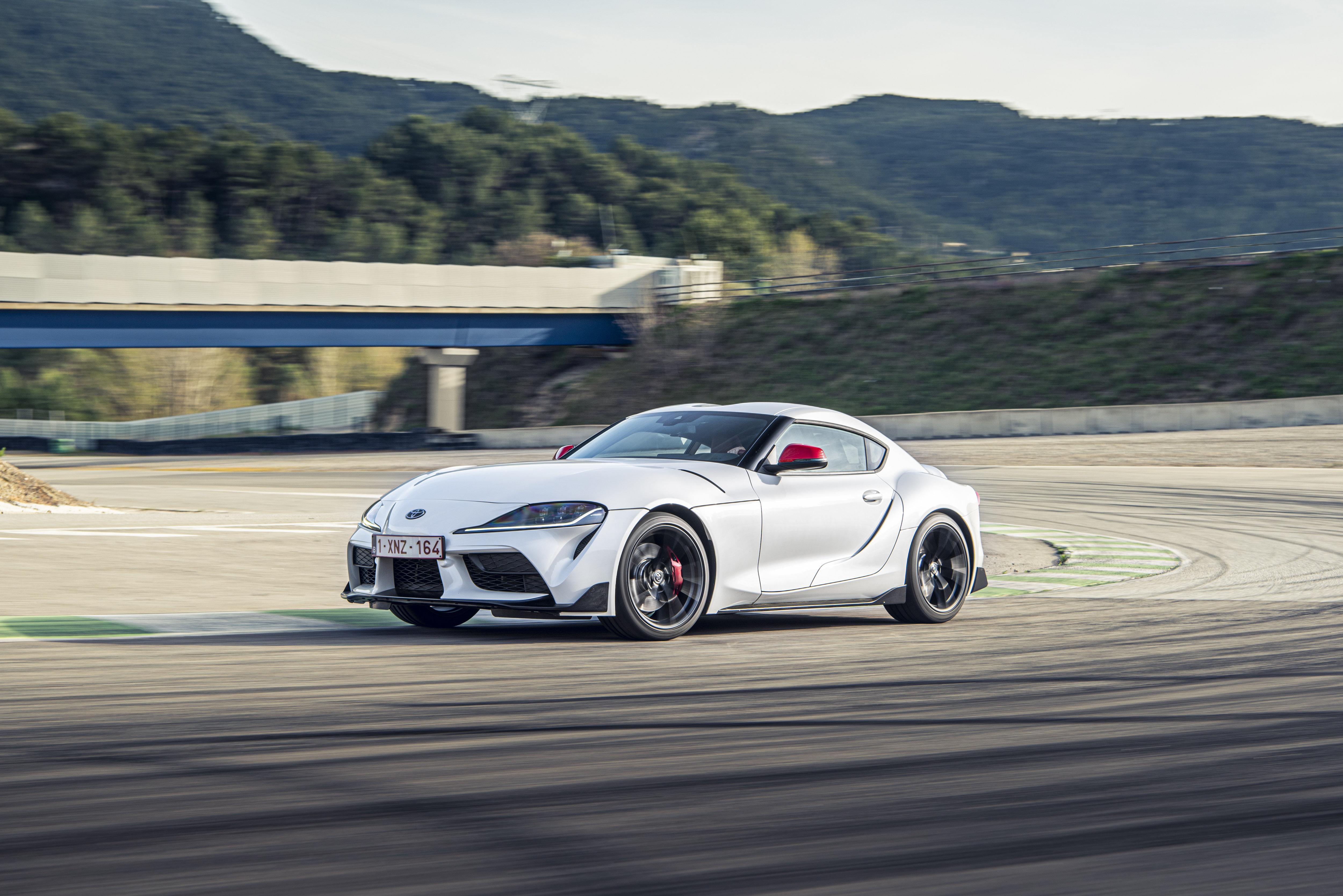 Download 2020 Toyota GR Supra 2.0 Fuji Speedway Edition - Front Three-Quarter HD Wallpaper 5000x3337 #8