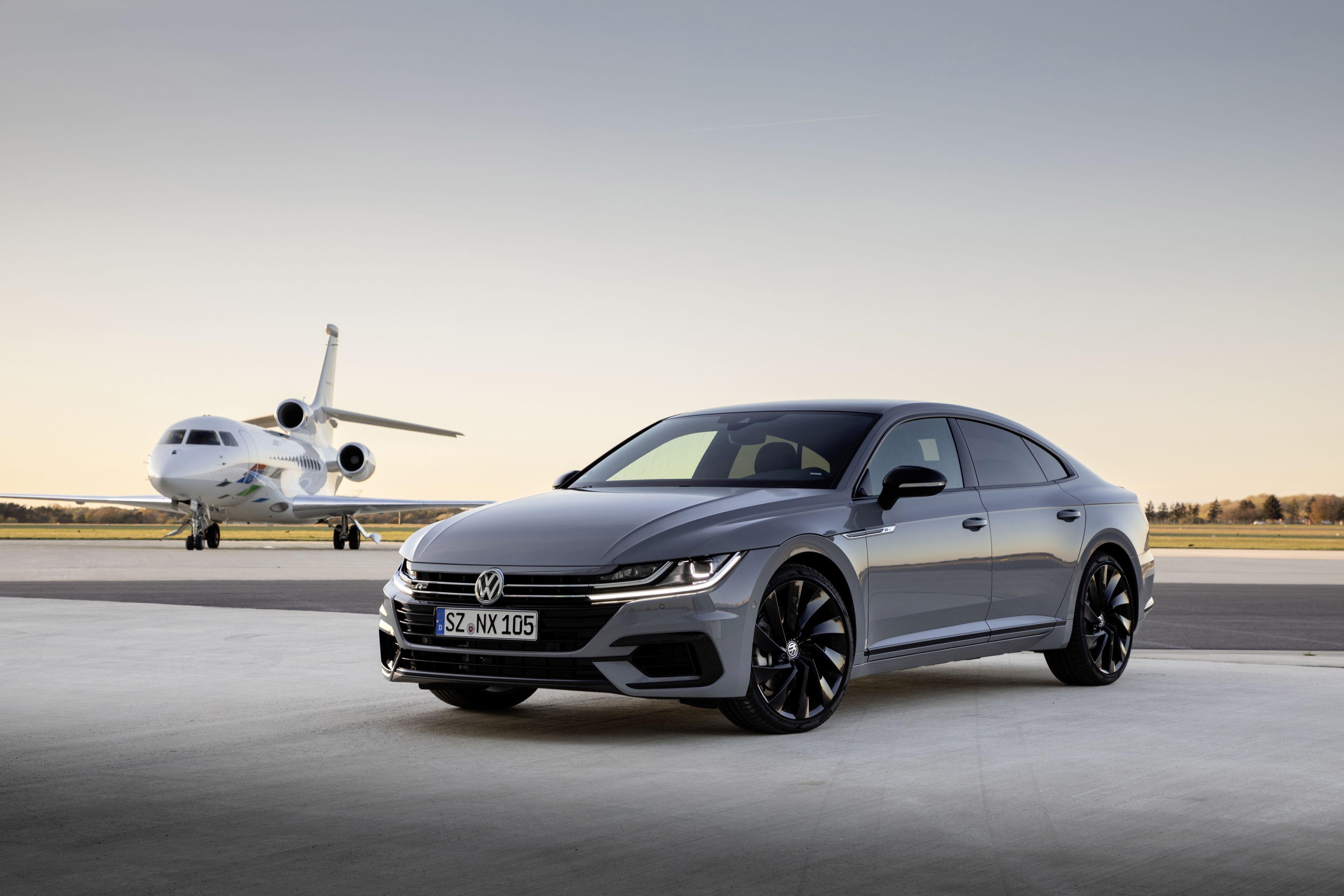 Download 2020 Volkswagen Arteon 4Motion R-Line Edition - Front Three-Quarter HD Wallpaper 4096x2731 #9