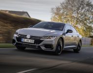 2020 Volkswagen Arteon 4Motion R-Line Edition - Front Three-Quarter Wallpaper 190x150
