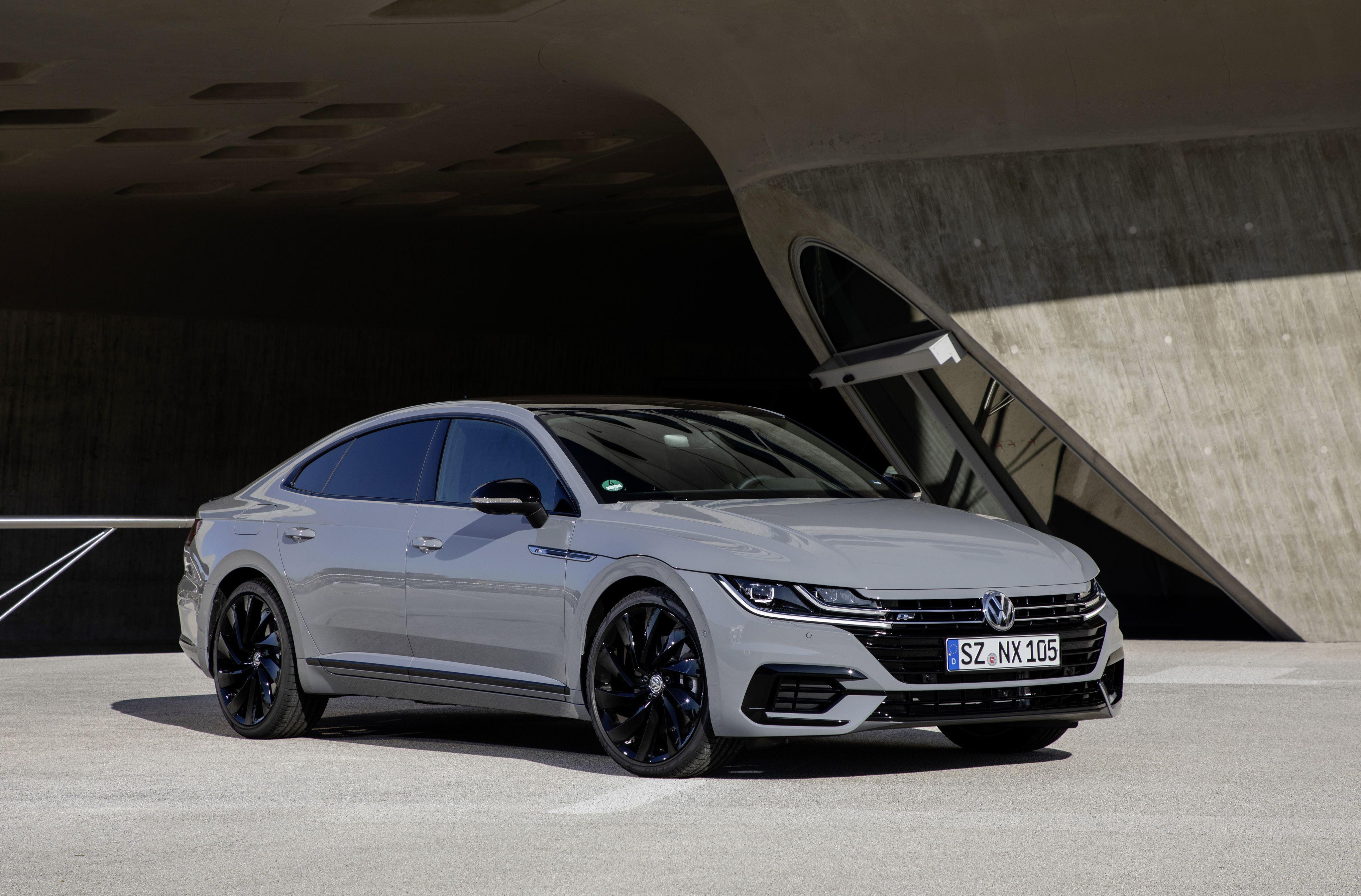 Download 2020 Volkswagen Arteon 4Motion R-Line Edition - Front Three-Quarter HD Wallpaper 4095x2697 #17