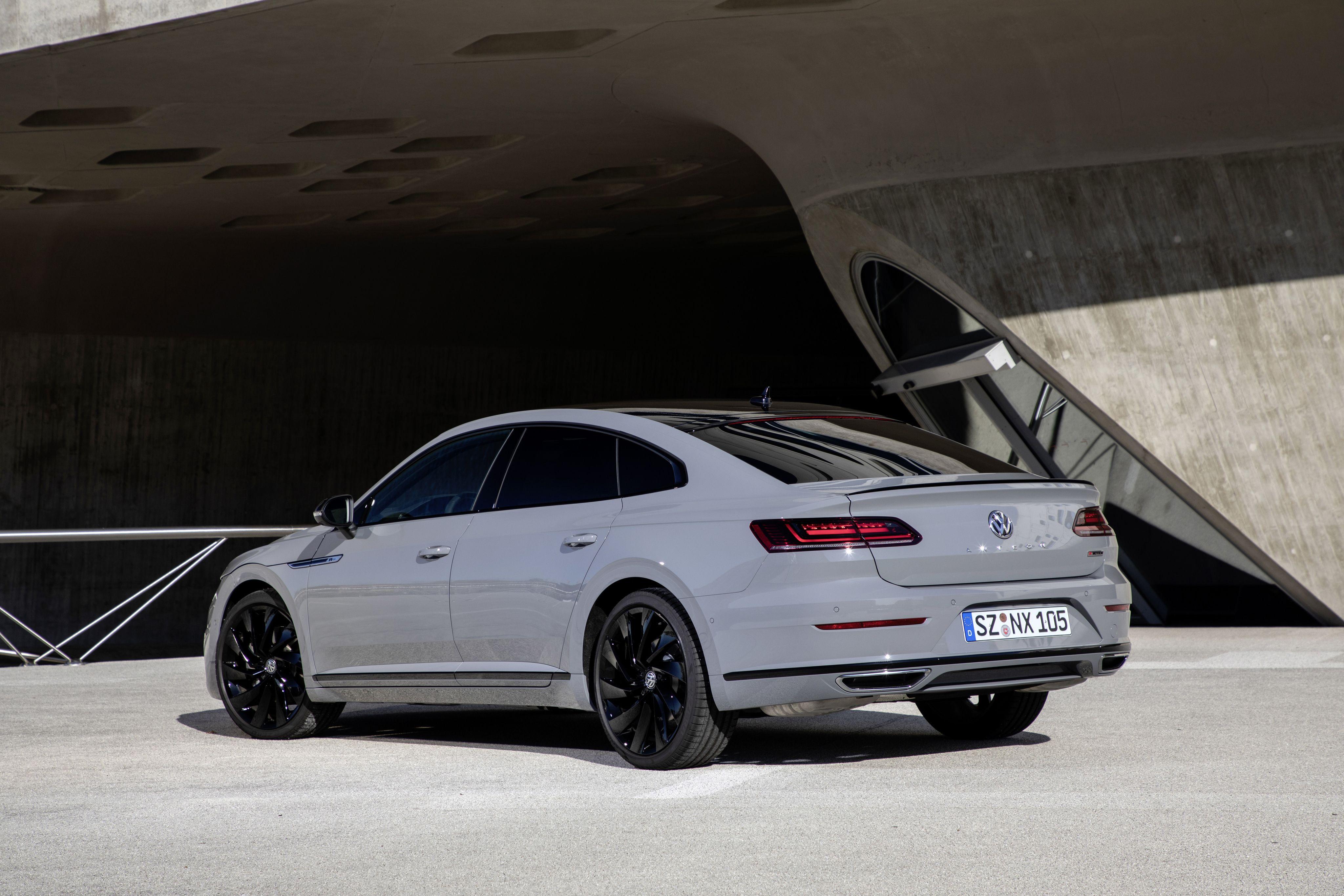 Download 2020 Volkswagen Arteon 4Motion R-Line Edition - Rear Three-Quarter HD Wallpaper 4096x2731 #18