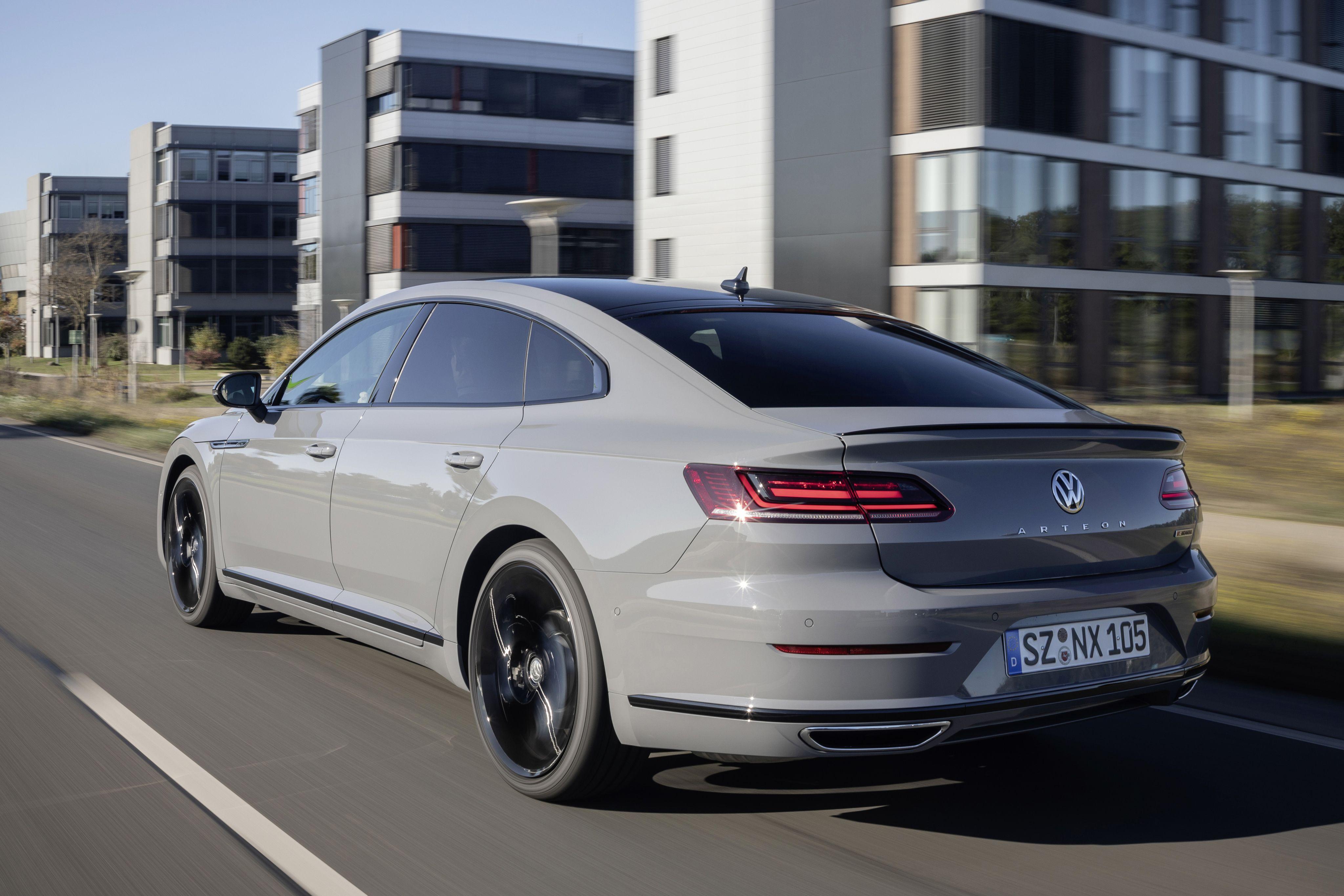 Download 2020 Volkswagen Arteon 4Motion R-Line Edition - Rear Three-Quarter HD Wallpaper 4096x2731 #6