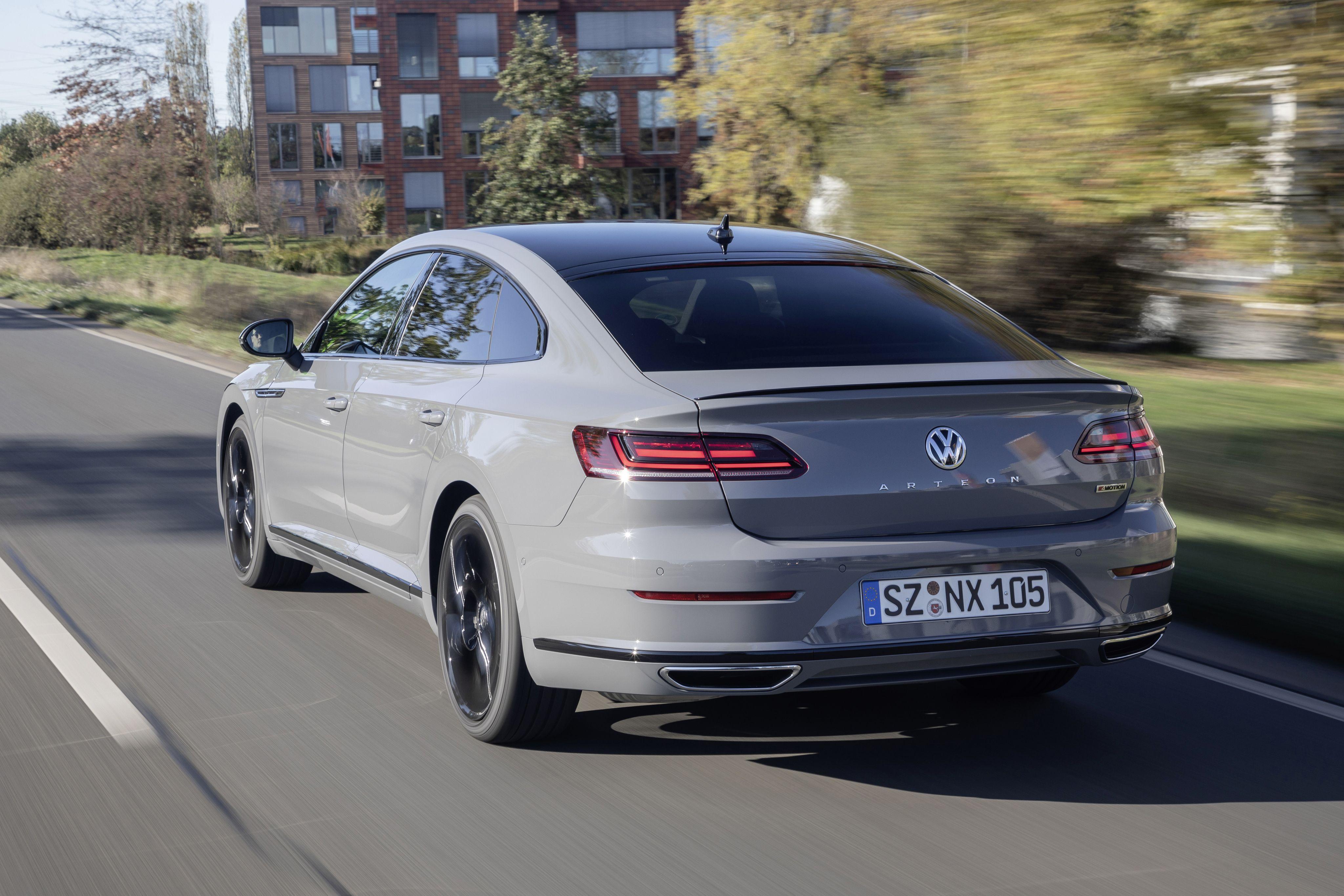 Download 2020 Volkswagen Arteon 4Motion R-Line Edition - Rear HD Wallpaper 4096x2731 #8