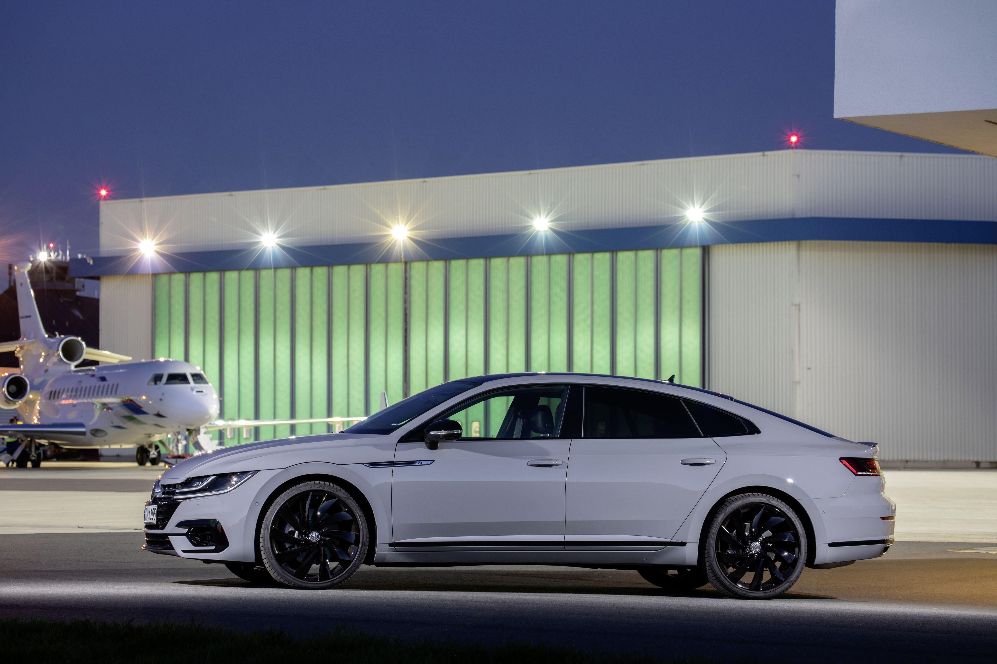 Download 2020 Volkswagen Arteon 4Motion R-Line Edition - Side HD Wallpaper 4096x2731 #16