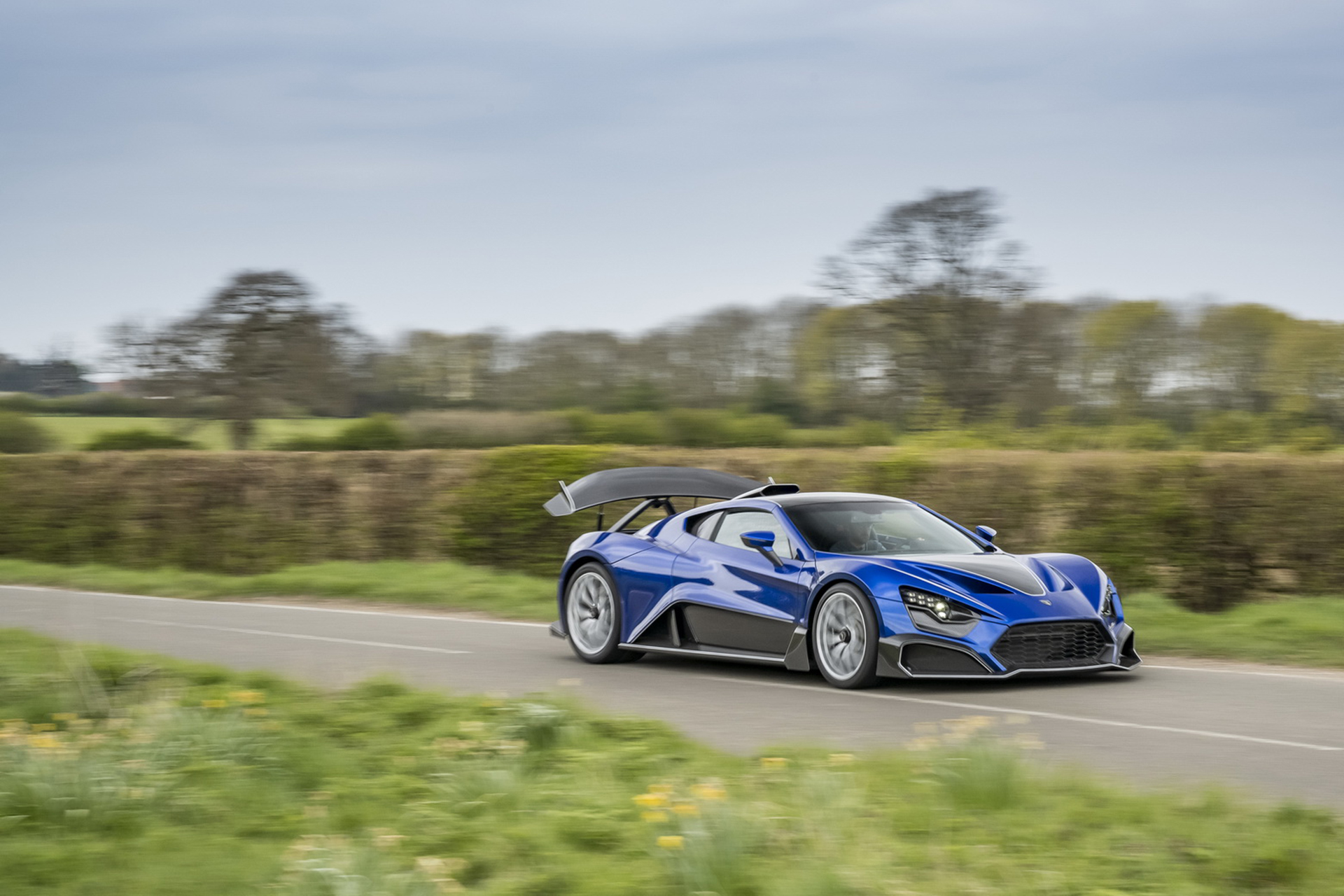 Download 2020 Zenvo TSR-S - Front Three-Quarter HD Wallpaper 1920x1280 #29