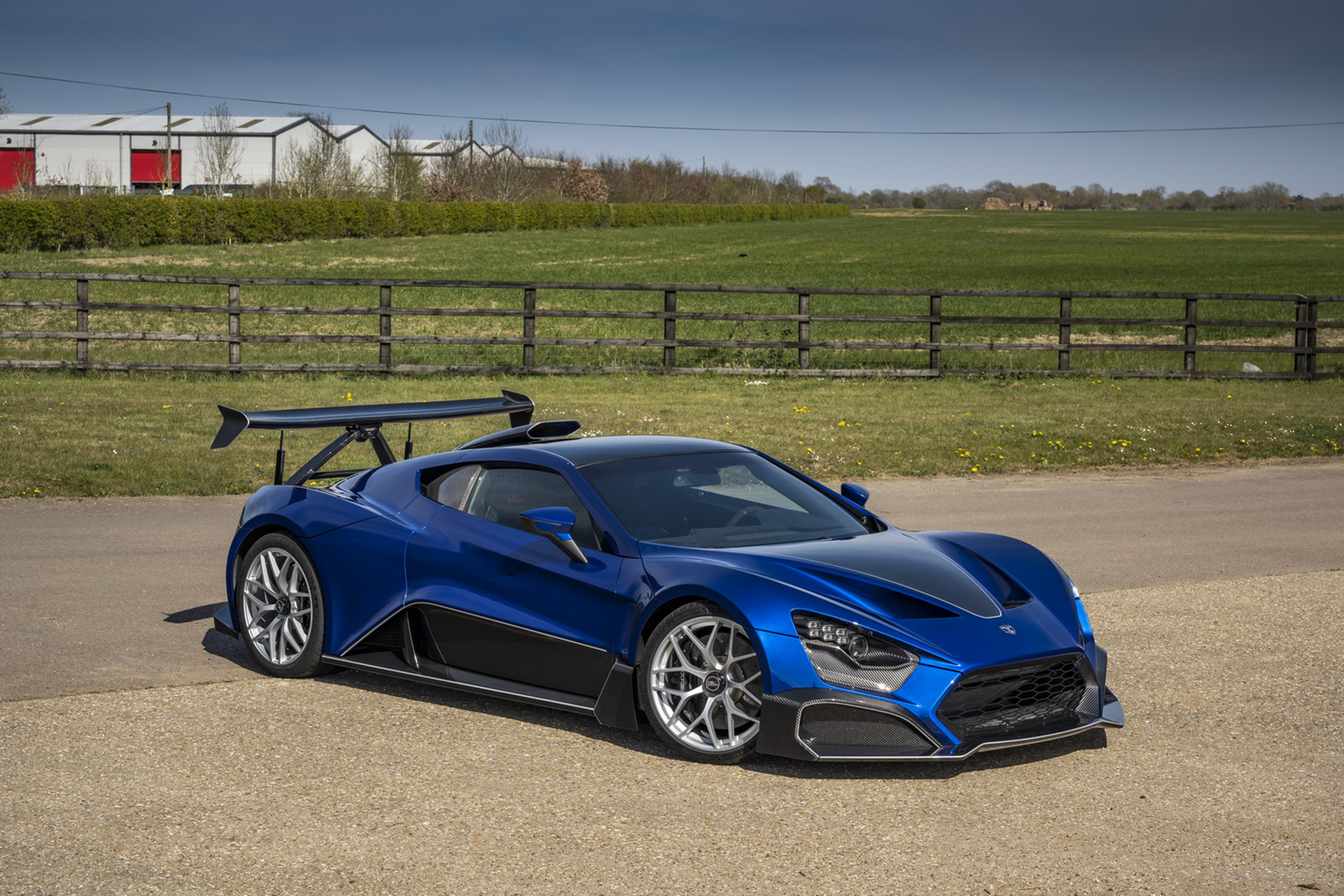 Download 2020 Zenvo TSR-S - Front Three-Quarter HD Wallpaper 1920x1280 #49