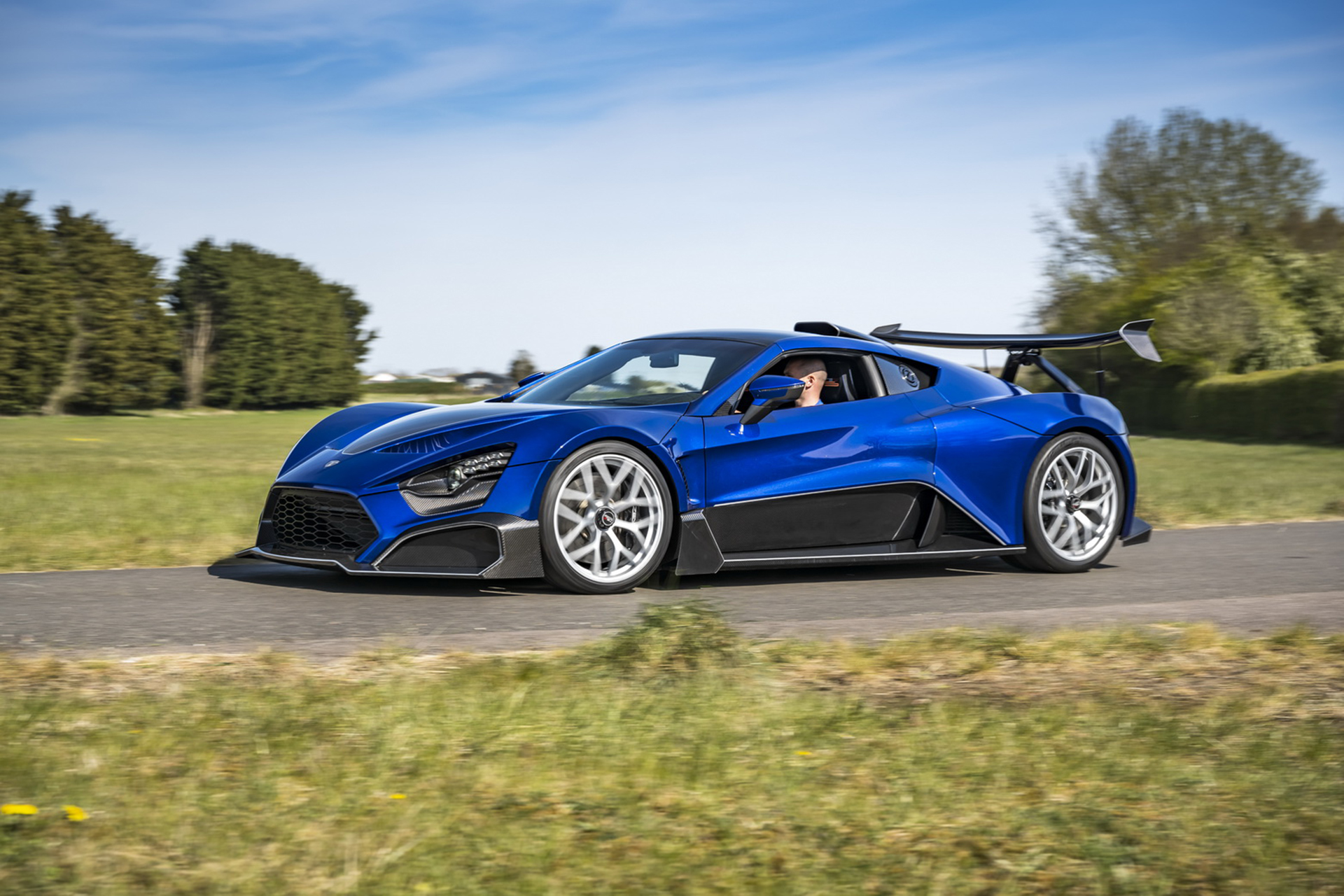 Download 2020 Zenvo TSR-S - Front Three-Quarter HD Wallpaper 1920x1280 #33
