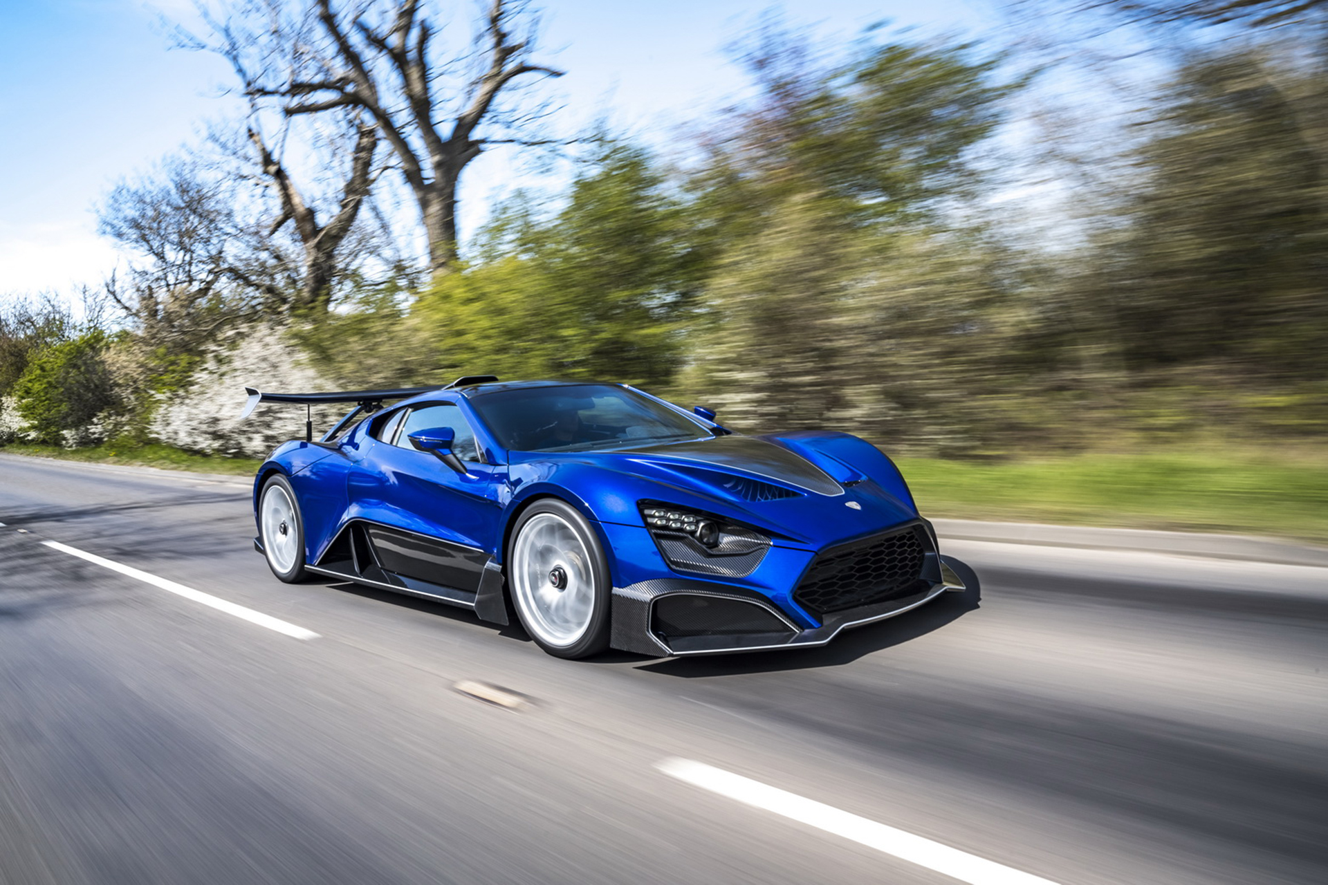 Download 2020 Zenvo TSR-S - Front Three-Quarter HD Wallpaper 1920x1280 #10