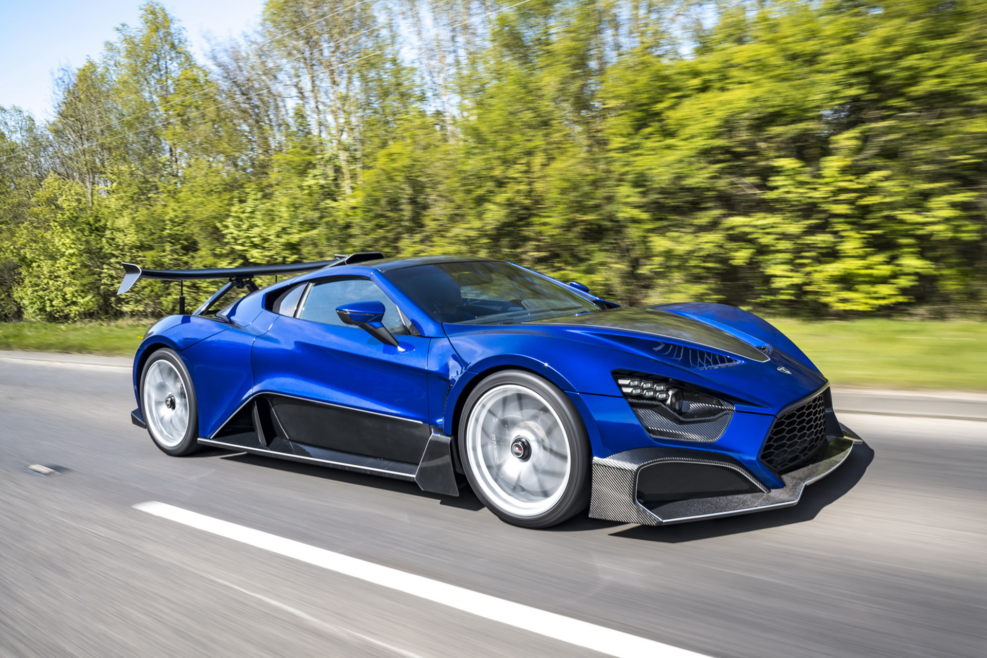 Download 2020 Zenvo TSR-S - Front Three-Quarter HD Wallpaper 1920x1280 #12