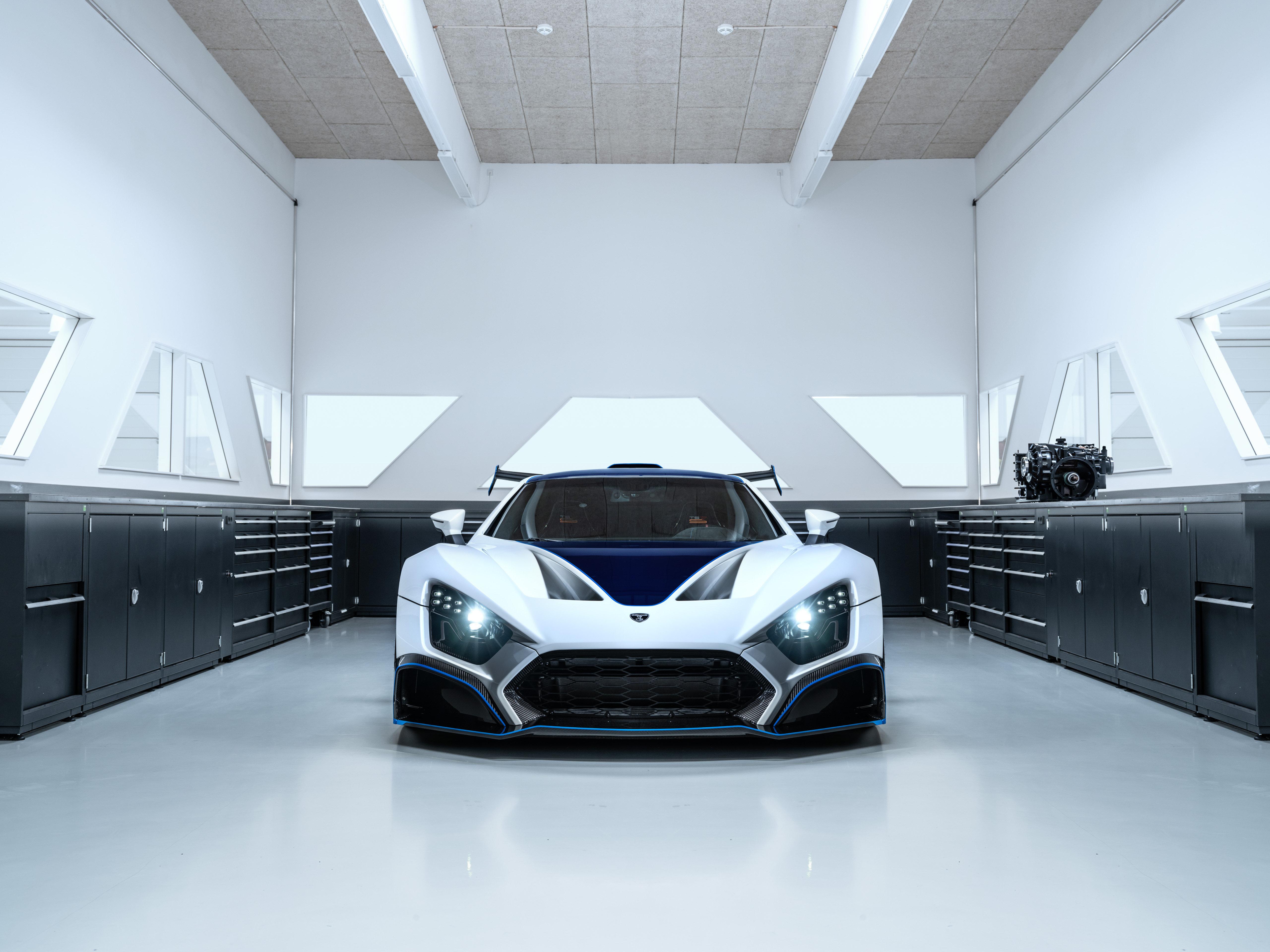 Download 2020 Zenvo TSR-S - Front HD Wallpaper 5120x3840 #105
