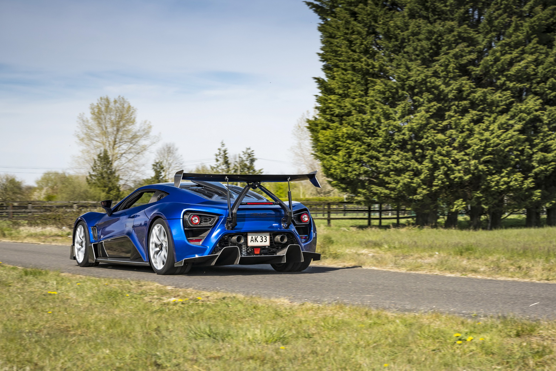 Download 2020 Zenvo TSR-S - Rear Three-Quarter HD Wallpaper 1920x1280 #34