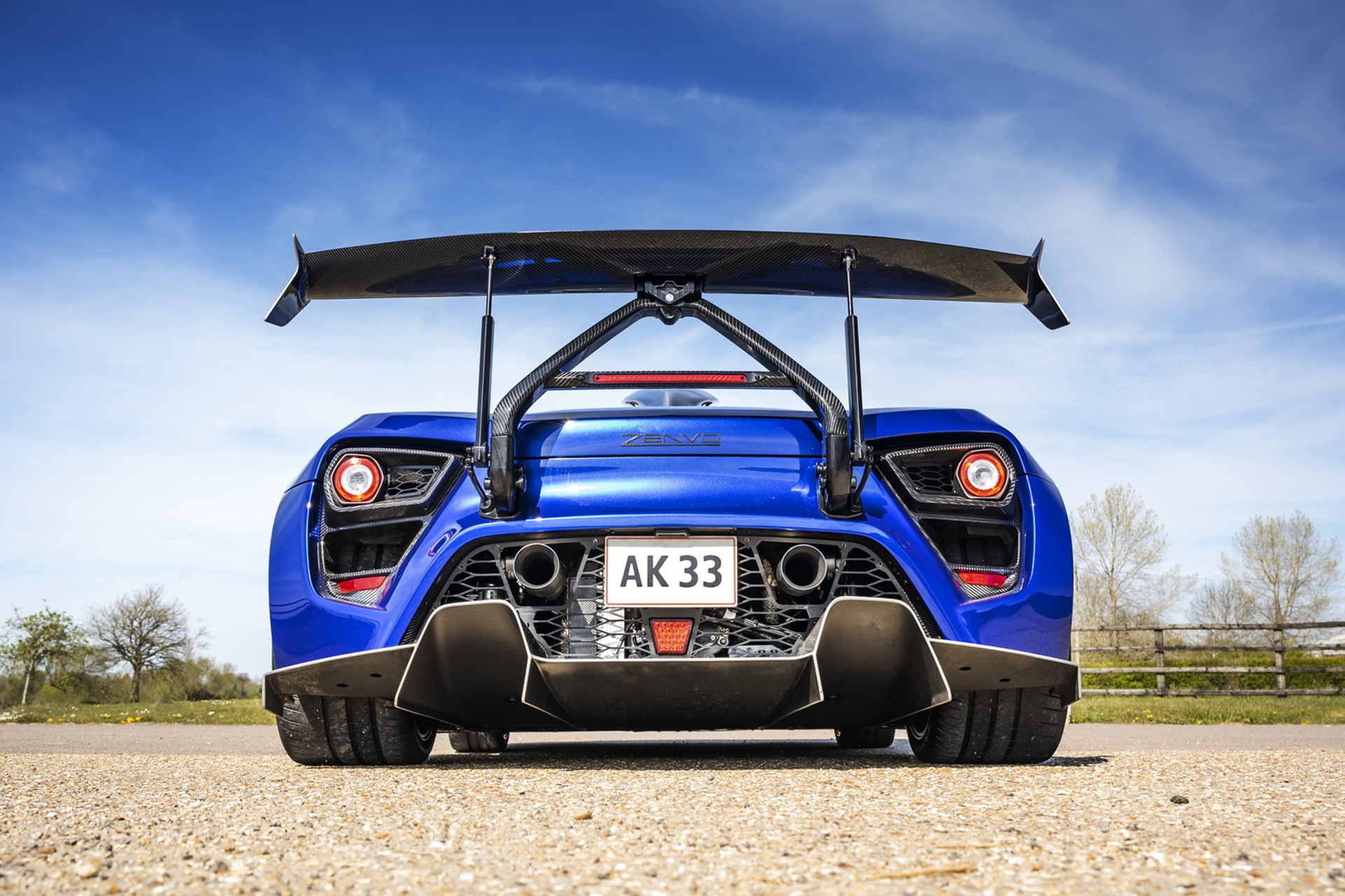 Download 2020 Zenvo TSR-S - Rear HD Wallpaper 1920x1280 #58